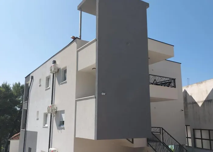 Bevanda Апартаменты Заострог