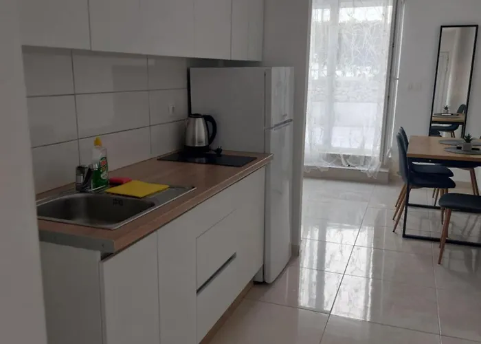 Bevanda Апартаменты Заострог