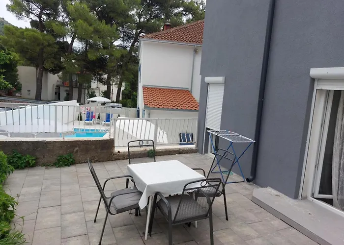 Bevanda Апартаменты Заострог